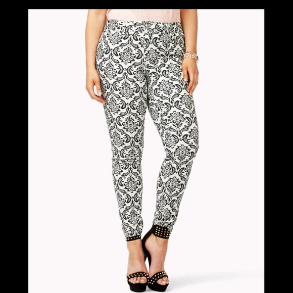 Forever 21 Premium Denim Damask Skinny Jeans - Picture 7 of 7